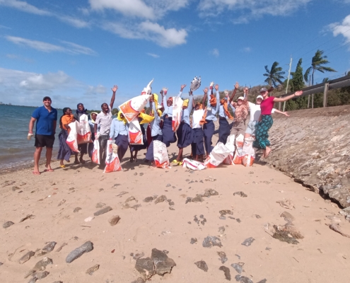 beach clean up sea turtle protection volunteer project marine conservation mikindani mtwara tanzania eco2 diving